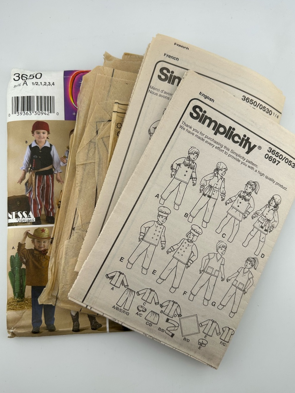 🪡 SIMPLICITY Child Costumes Sewing Pattern 3650 - Picture 4 of 8